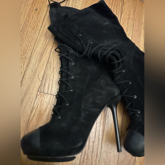 Lamb-Gwen's 'Prudence' suede lace-up boots - Picture 2 of 3
